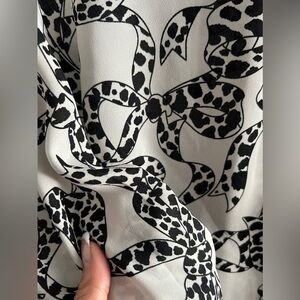 🐮🩶🖤EXPRESS RELAXED PRINTED BOW PORTOFINO BLOUSE🖤🩶🐮